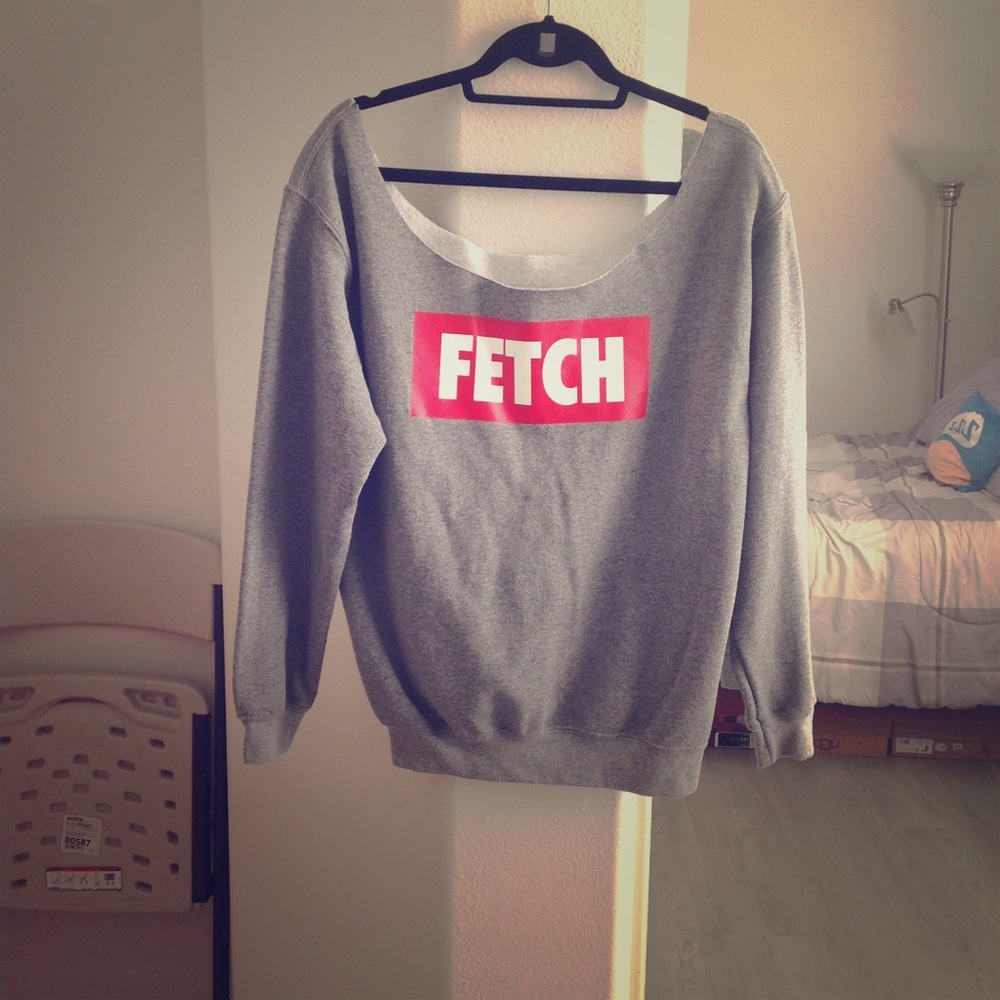 *4/$25 💜 Crewneck Fetch sweater